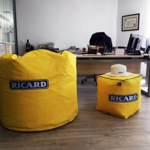 Poufs-SAKO-Pernod-Ricard-e1620049704145